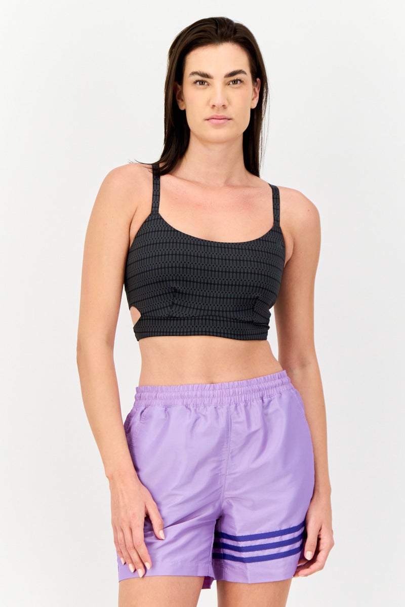 Adidas حمالة صدر رياضية مبطنة للنساء بطبعة شاملة، سوداء - Image 1