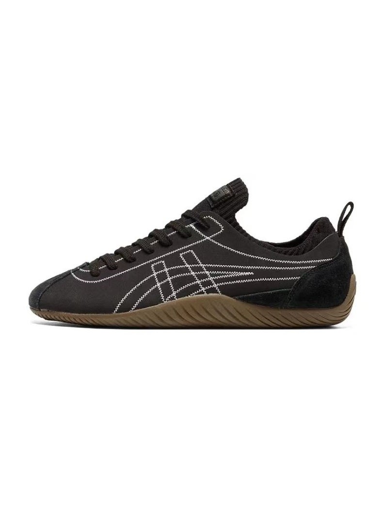 Onitsuka Tiger SCLAW Men and Women Casual Athlesiure Shoes Black  - Image 2