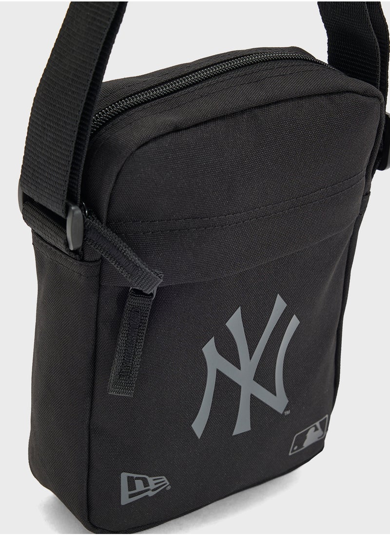 NEW ERA New York Yankees Mlb Crossbody  - Image 4