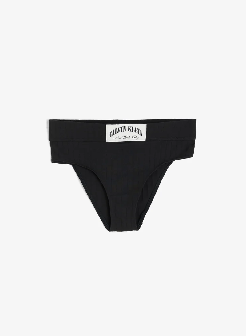 Logo Band Brief