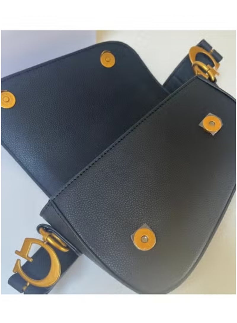 GUESS BY MARCIANO 2023 Fashion Sestri Logo Saddle Bag Armpit Bag Ladies Shoulder Bag Black - Image 4