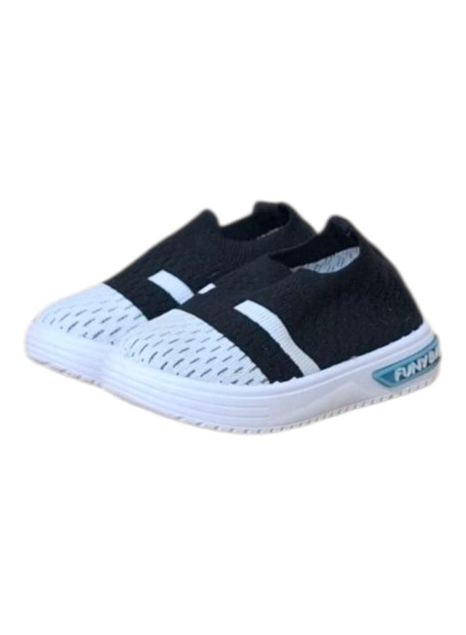 Genaric Knitted shoes for babies and newborns, easy to wear, comfortable for boys and girls - Image 1