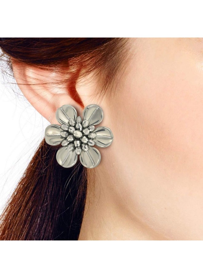 AeraVida Metallic Grey Stone & Crystal Daisy Flower Clip-On Earrings | Sterling Silver Statement Earrings For Spring & Summer Fashion | Tropical Garden Vibe Accessories  - Image 5