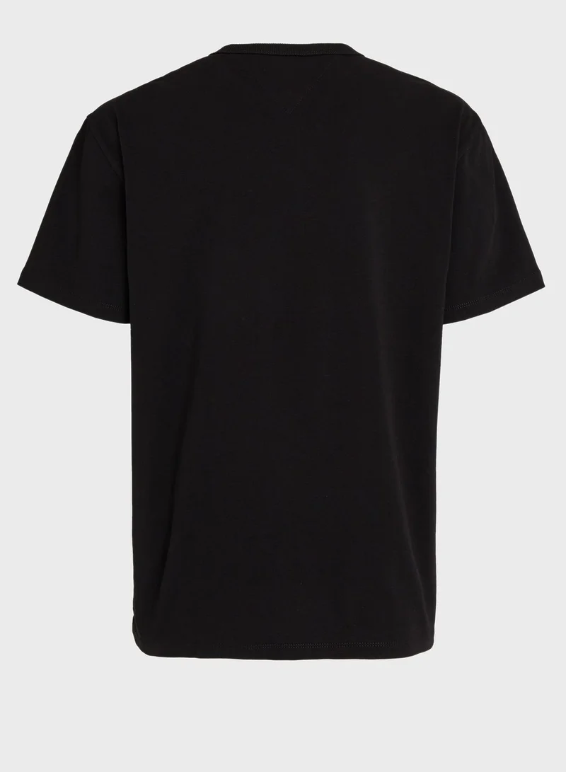 TOMMY JEANS Badge Crew Neck T-Shirt