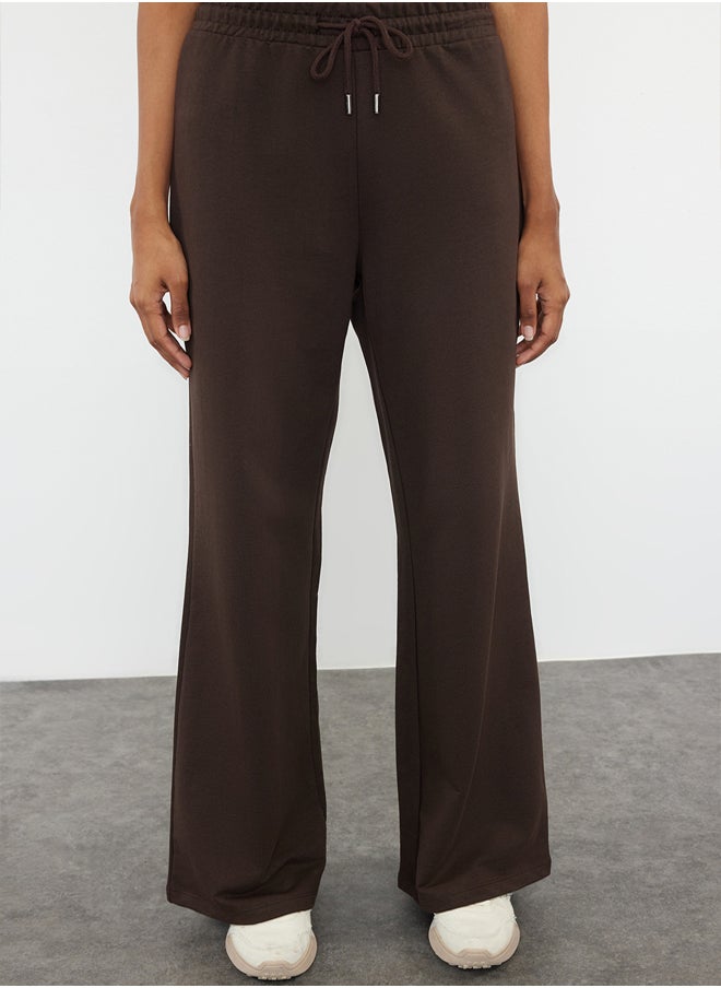 trendyol Bitter Brown Wide Leg Thin Knitted Sports Sweatpants TWOAW22EA0053  - Image 3
