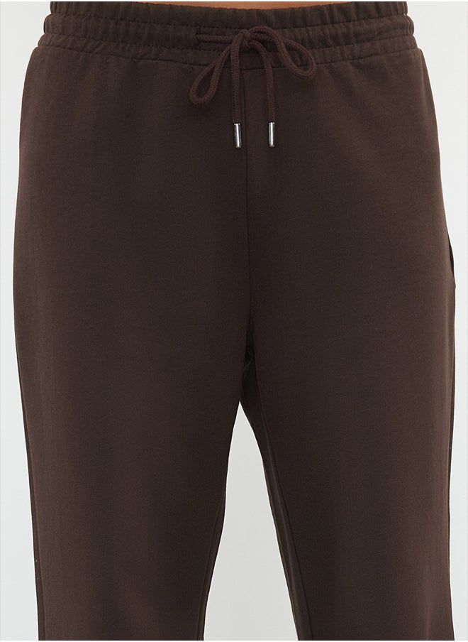 trendyol Bitter Brown Wide Leg Thin Knitted Sports Sweatpants TWOAW22EA0053  - Image 4