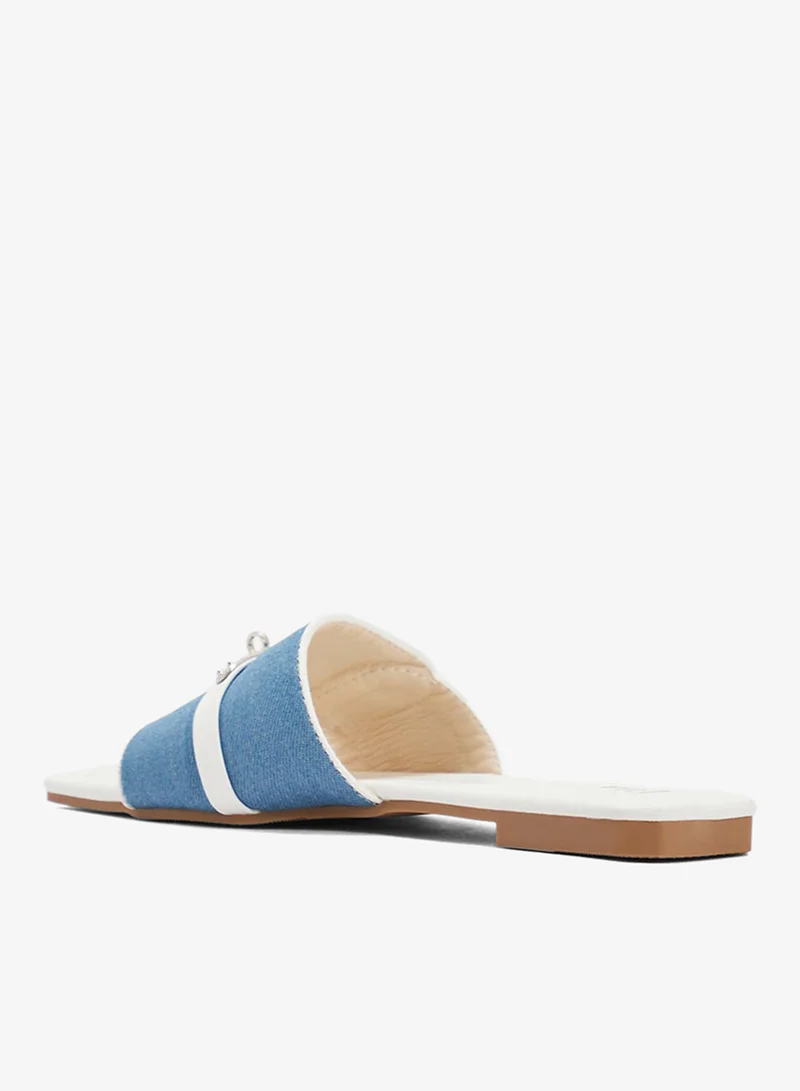 ايلا صندل مسطح بإبزيم