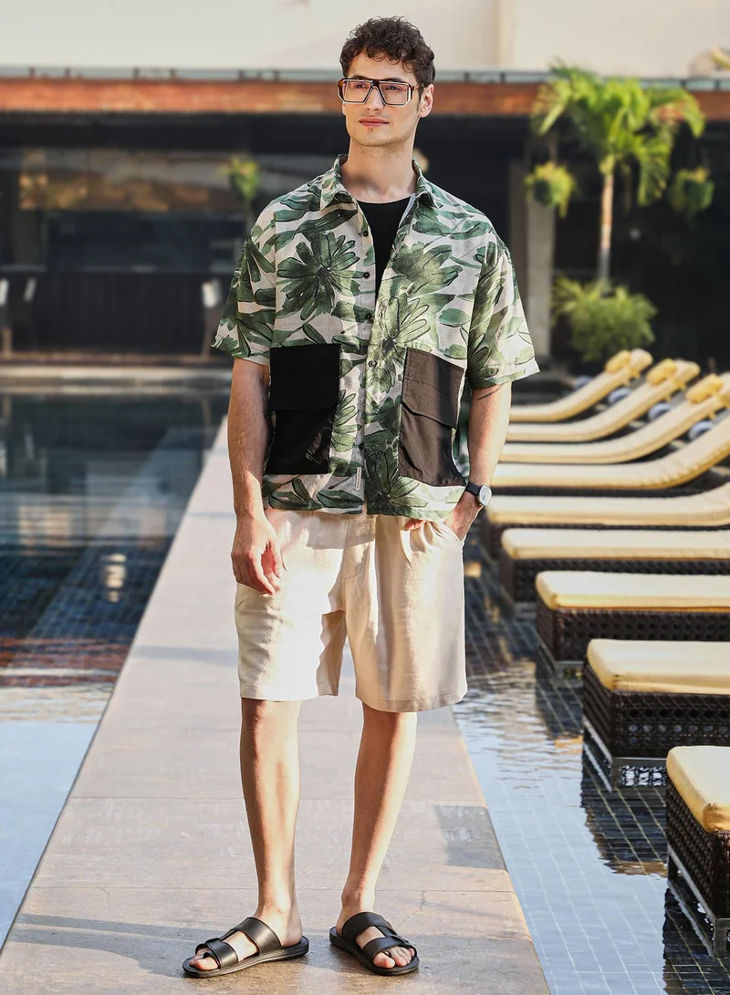 كامبوس سوترا Men's Jungle Green & Ivory White Flora-Stroke Oversized Shirt