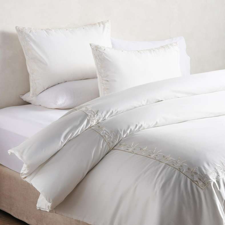 Pan Home Reflection Home Mila Floral Embroidered 3-Piece King Comforter Set 240x260cm - Ivory