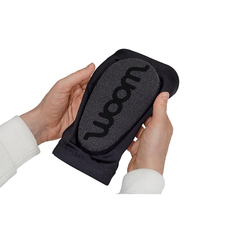 Woom وسادات ركبة دراجة ووم نيبوز للأطفال – حماية مرنة قابلة للانزلاق – راحة خفيفة الوزن – حجم كبير – أسود - Image 5