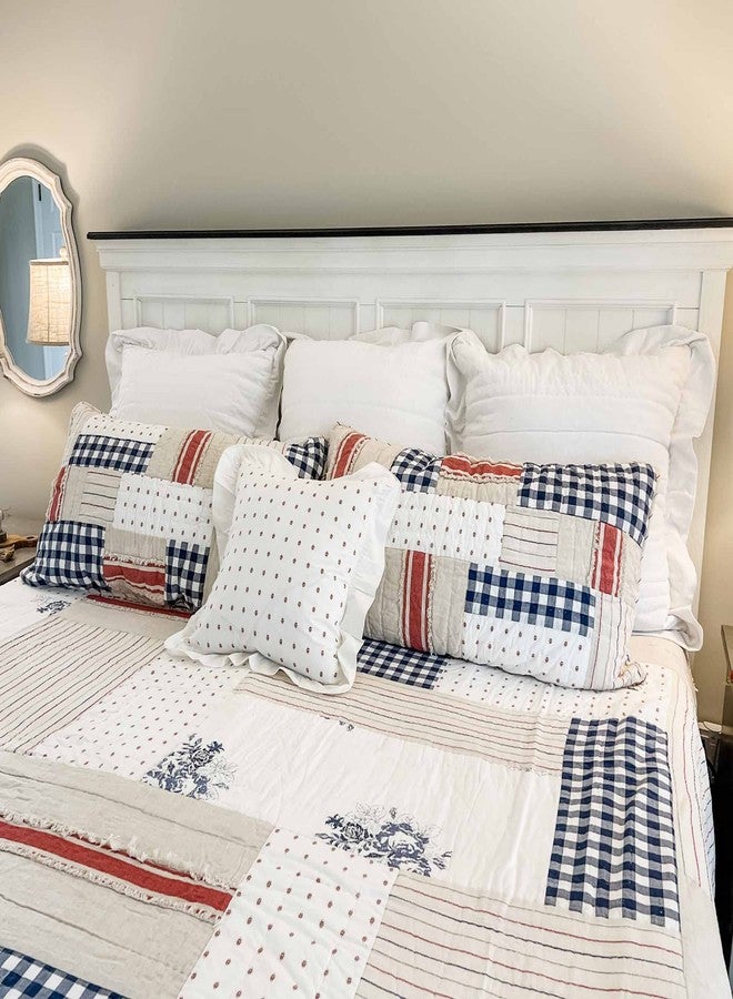 Piper Classics غطاء وسادة مبطن من بايبر كلاسيكس، مقاس كينج، 21 بوصة عرض × 37 بوصة طول، بنقشة مرقعة من الكريمي والأحمر والأبيض والأزرق، بنمط أمريكي وطني. - Image 5