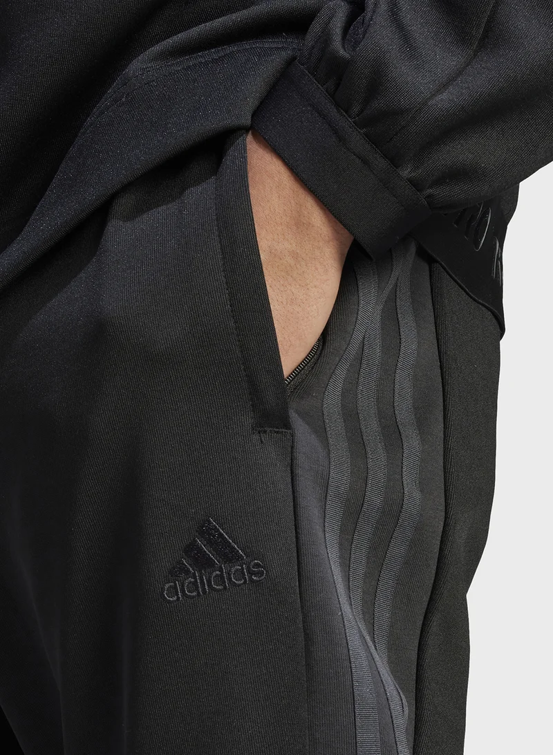 adidas بنطال تيرو