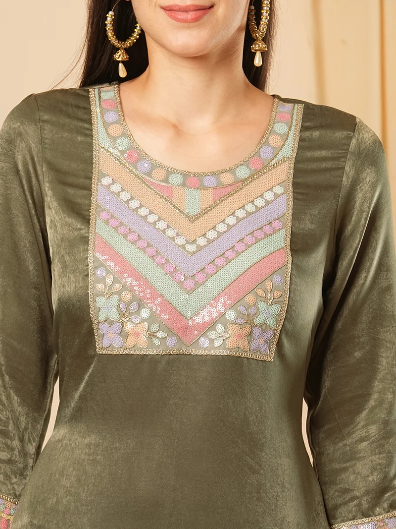 globus Women Sequined Yoke Tunic With Trouser Co-Ords