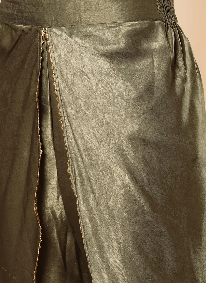 جلو باص طقم تونيك نسائي جلوبس مزين بالترتر مع بنطلون