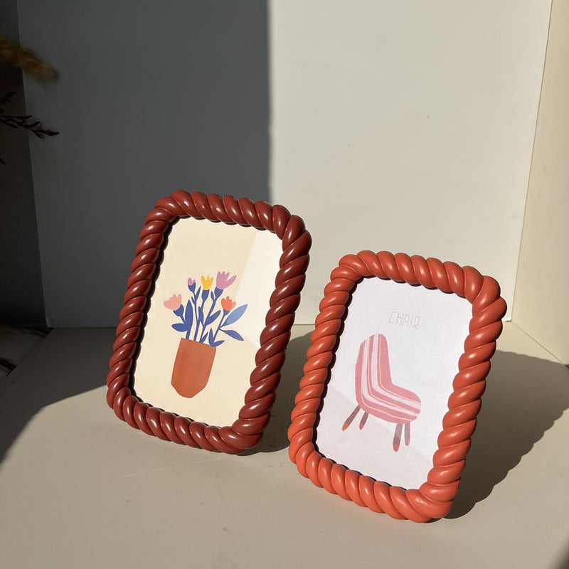 Braided Border Resin Photo Frame Coral Orange Red 6 Inch Desktop Picture Frame Cute Wavy Border Design Home Decor Photo Display Stand - Image 1