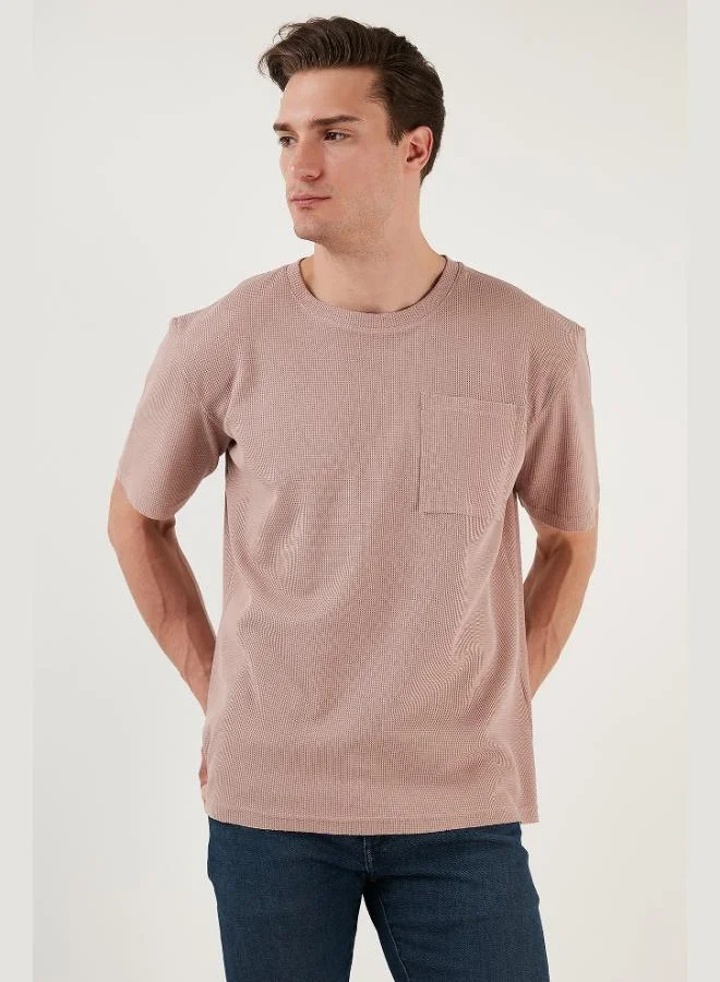 بوراتي تيشيرت رجالي بياقة دائرية وقصة مريحة من قطن بوراتي بجيوب فردية