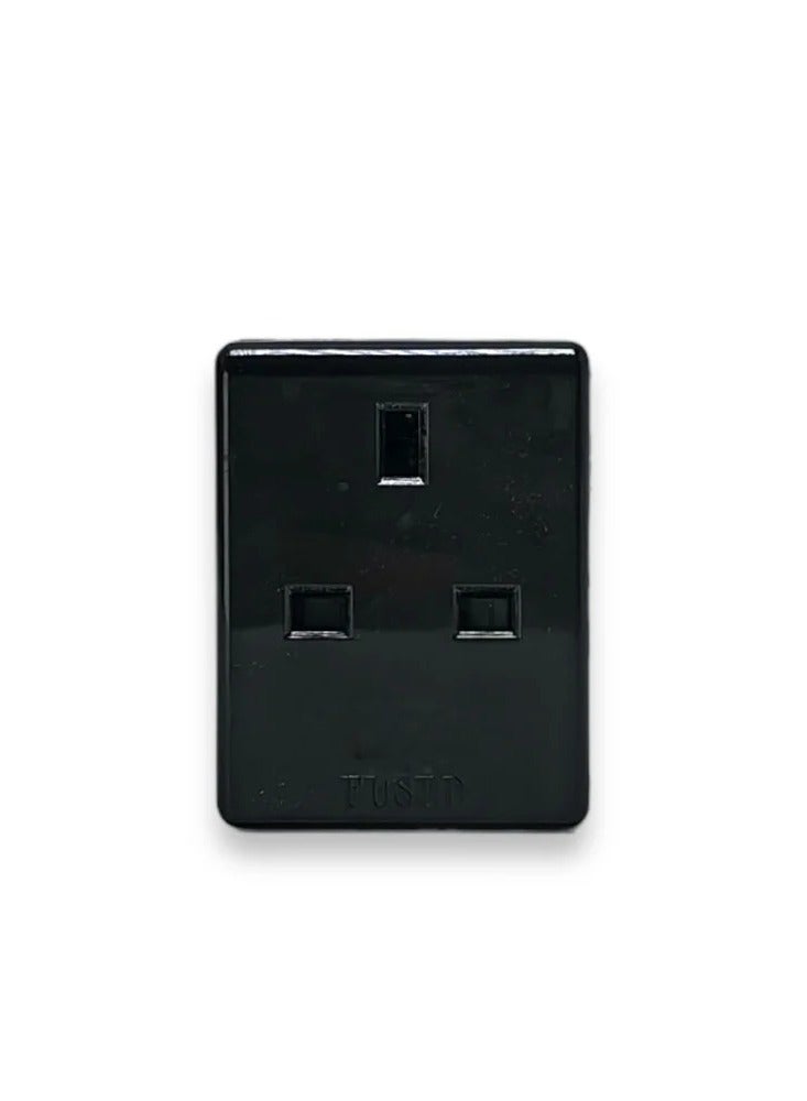 Square adaptor with three black sockets - Image 1