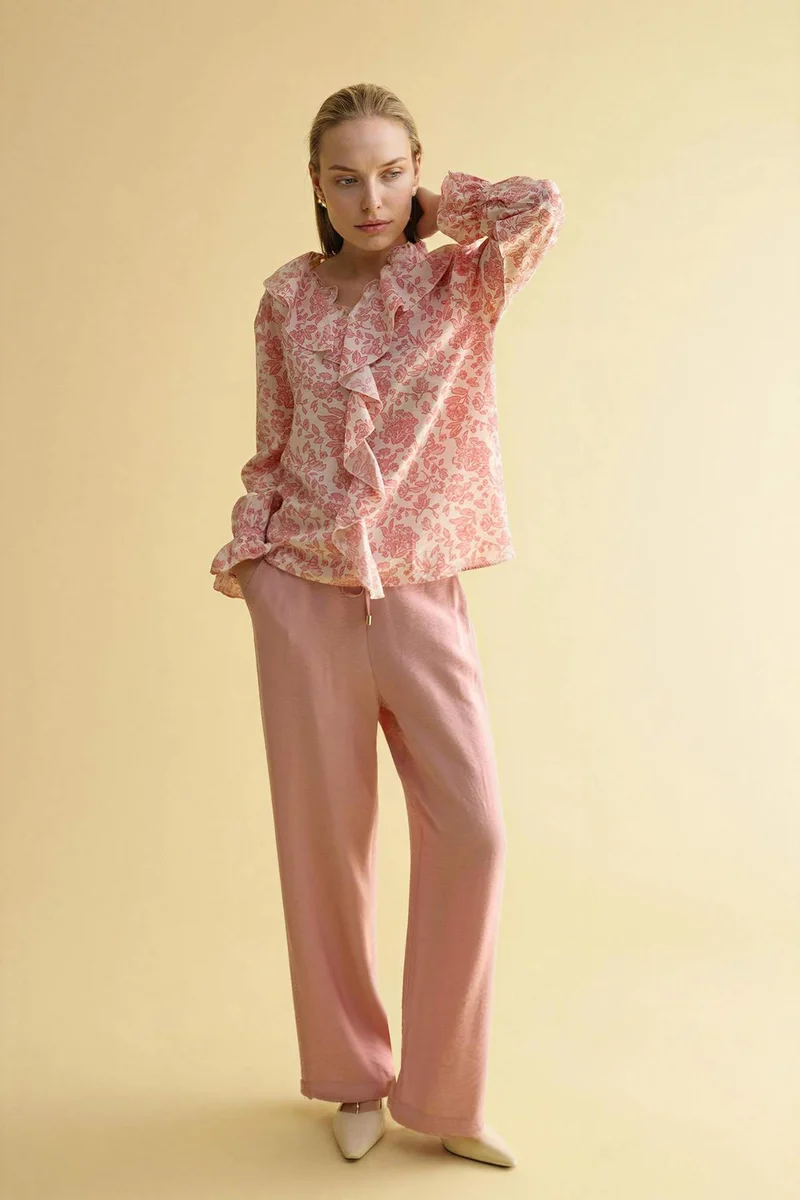 ديفاكتو Straight Fit Straight Leg Trousers