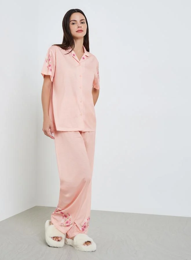 ستايلي طقم بيجاما من بنطال وبلوزة بأزرار وطبعة أزهار