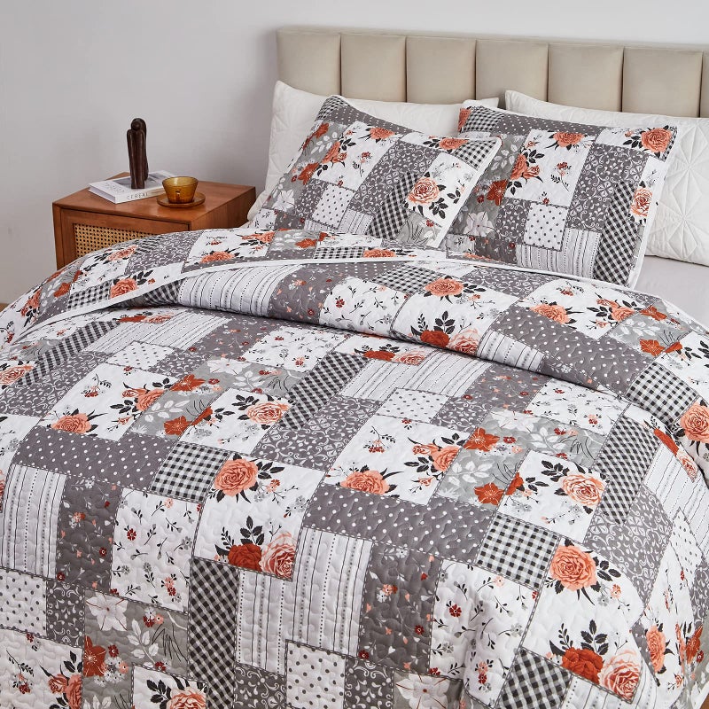 Flysheep Patchwork Quilt Set Full/Queen Size, 3 Pieces Grey Floral Plaid Summer Bedspread Coverlet Set, Soft Microfiber Reversible Lightweight Bed Cover for All Season (90" x 90", 1 Quilt+ 2 Pillow Shams) - Image 4