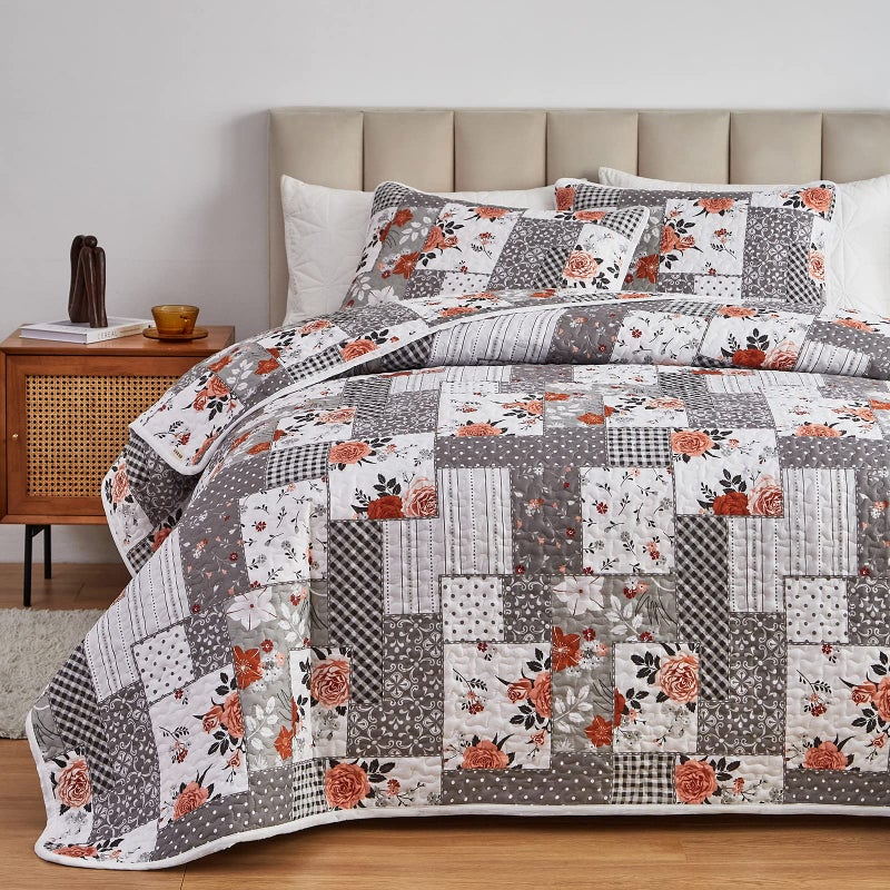 Flysheep Patchwork Quilt Set Full/Queen Size, 3 Pieces Grey Floral Plaid Summer Bedspread Coverlet Set, Soft Microfiber Reversible Lightweight Bed Cover for All Season (90" x 90", 1 Quilt+ 2 Pillow Shams) - Image 3