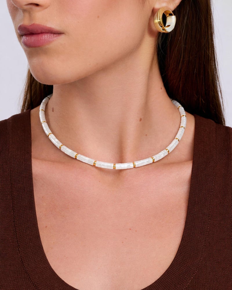 MIDDLUX Shell Necklace, Seashell Necklaces, Choker Necklace for Women, Puka Shell Beach Necklaces for Women, White Jewelry - Image 2