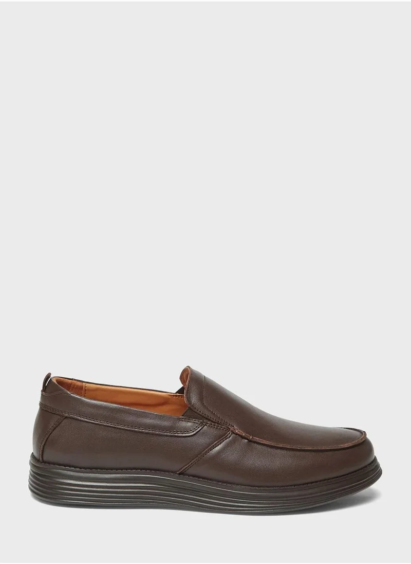 لو كونفورت Formal Slip On Shoes