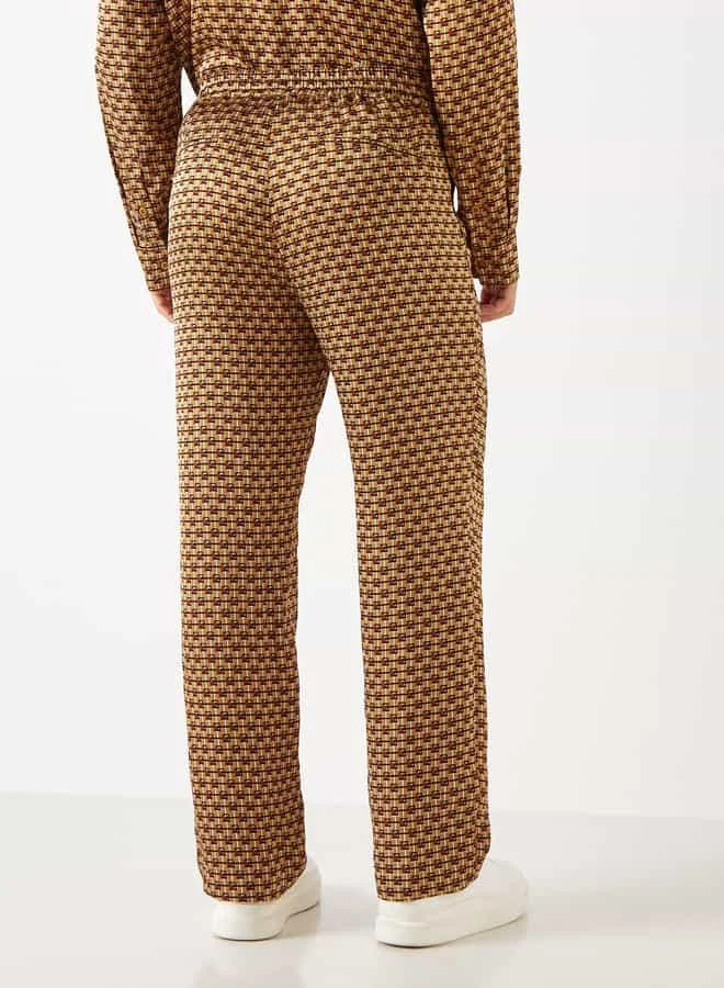Emperor Emperor All-Over Print Pants with Drawstring Closure and Pockets