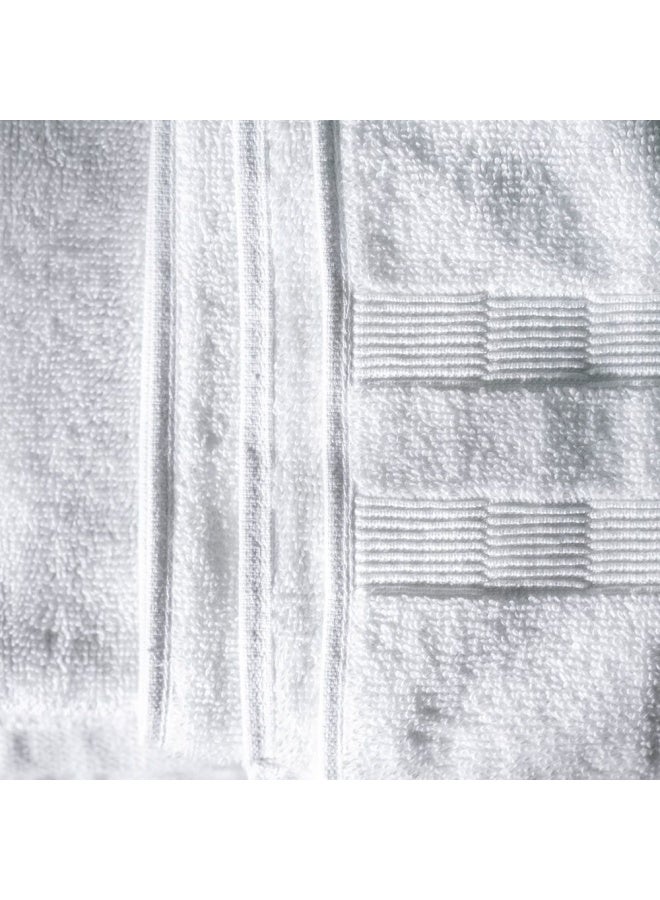 DANUBE HOME Ideal High Bulk Bath Sheet 90x150 Cm White  - Image 2