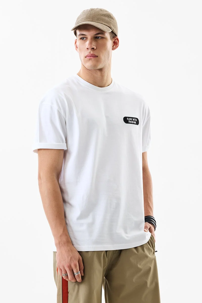 سنيتش White Graphic Half Sleeve Slim Fit T-Shirt