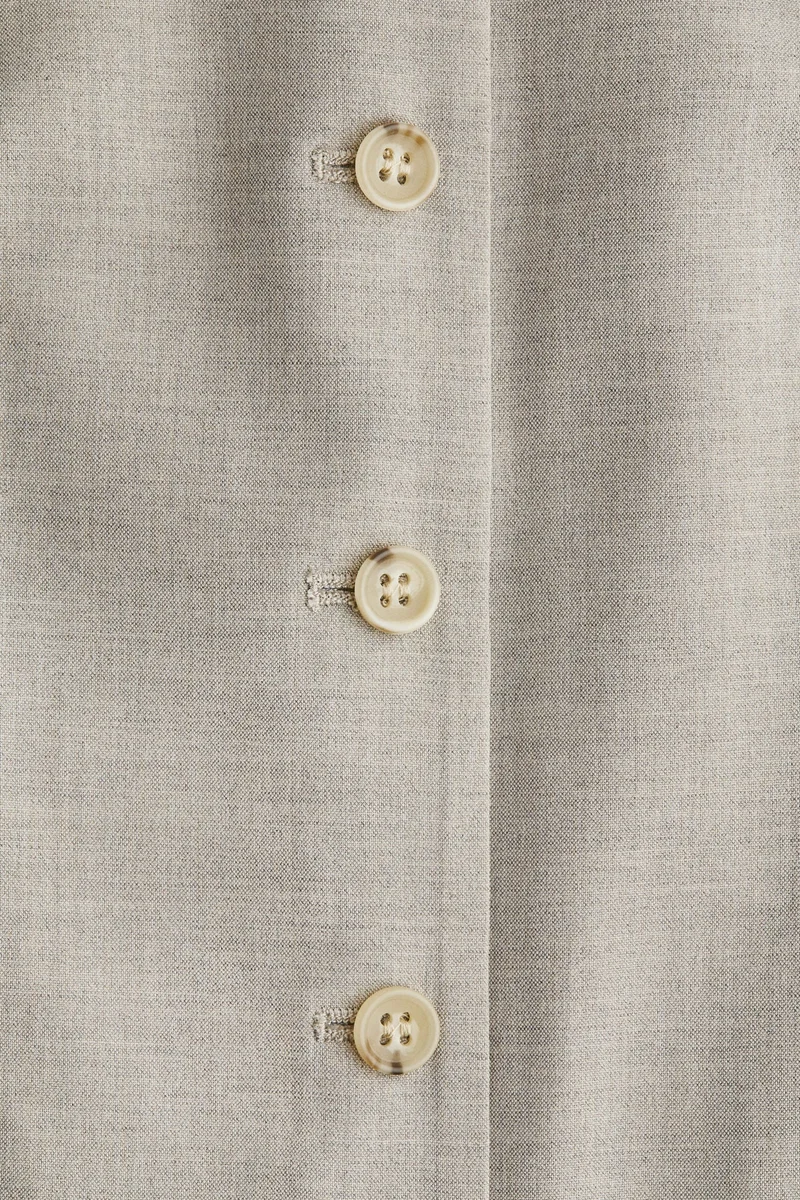 اتش اند ام صدرية بدلة طويلة