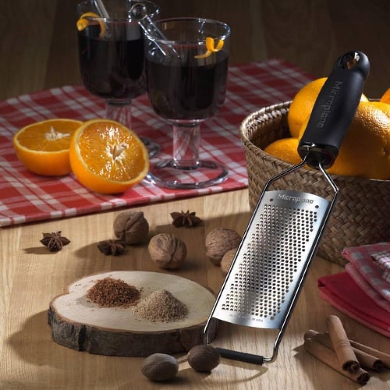 Microplane Gourmet Series Hard Cheese Grater (Fine, Black) - Image 3