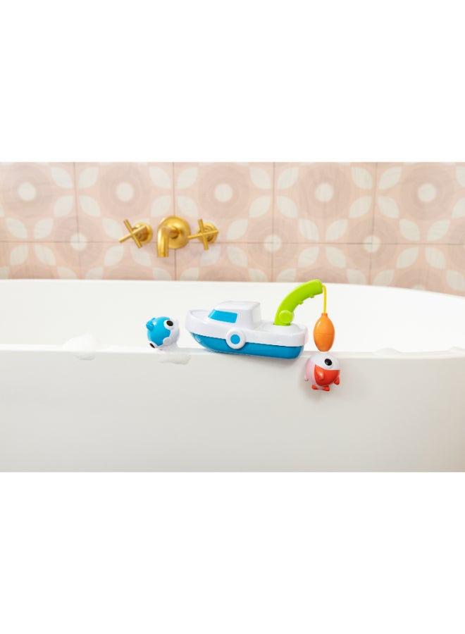 Munchkin Deep Sea Fishin’™ Bath Boat 24M+ Magnetic Fishing Bath Toy with Floating Fish & Water Play Game - Image 4