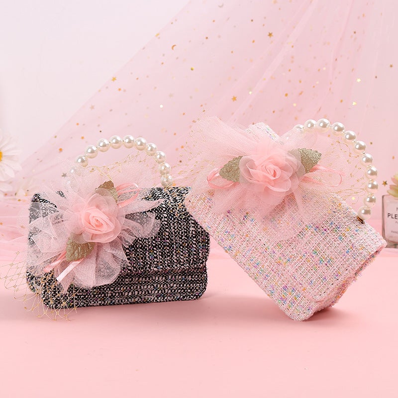 Small Chanel Style Woven Cute Fashionable New Fashionable Flower Bag Portable Crossbody Dual-Use Princess Bag For Children And Girls - Image 3
