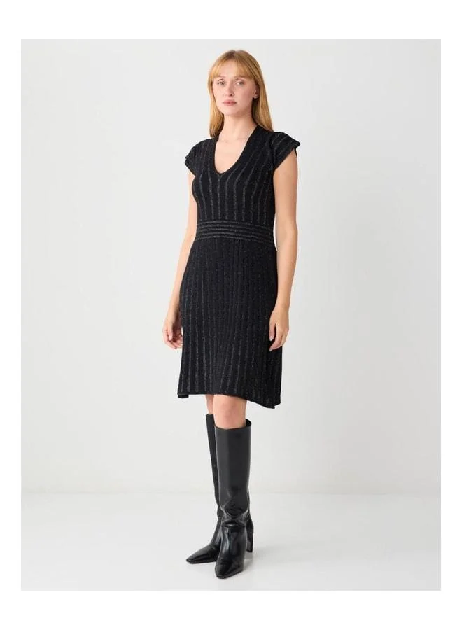 Jimmy Key Black V-Neck Striped Sleeveless Midi Knit Dress.