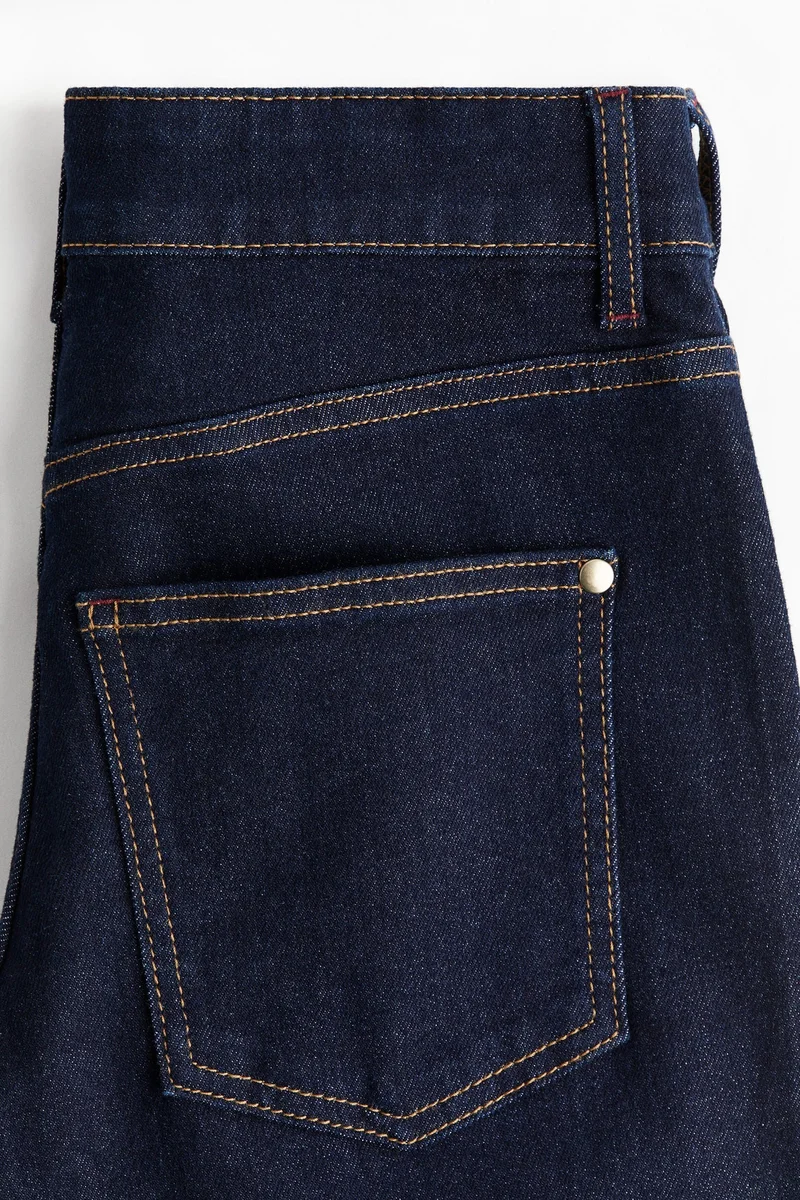 اتش اند ام جينز بقصة حافة واسعة وخصر عالي