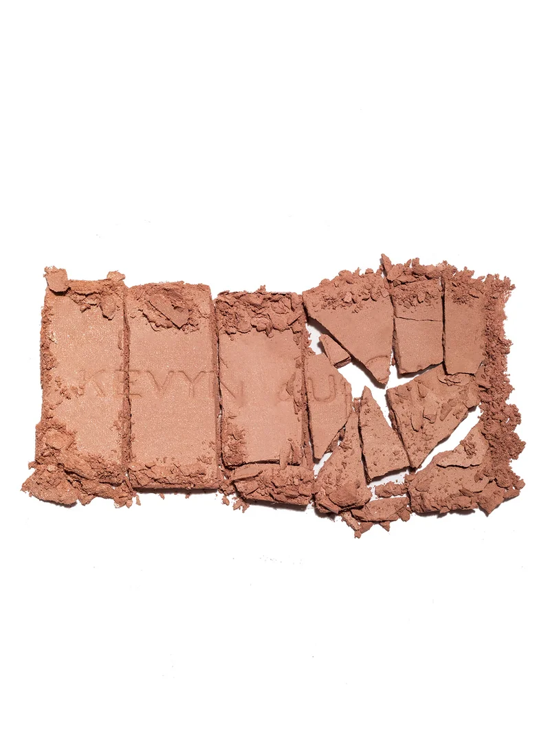 كيفين أوكوين The Neo-Bronzer