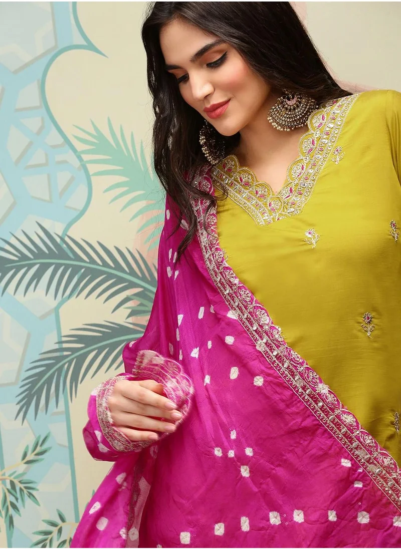 آي شين Women's Yellow Viscose Blend Embellished Tunic Full Length Casual Straight Fit Kurta Set