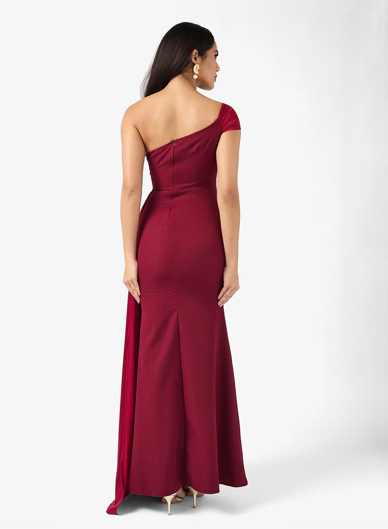 ايلا ليمتد اديشن فستان بكتف واحد وذيل جانبي - Image 2