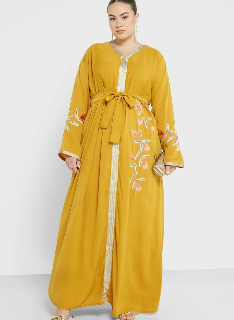 Hayas Closet Curve Floral Embroidered Belted Embroidered Dress