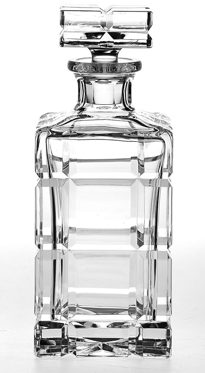 HAND CUT MOUTH BLOWN CRYSTAL WHISKEY BEAUTIFUL SQUARE DECANTER 25 OZ MADE IN EUROPE