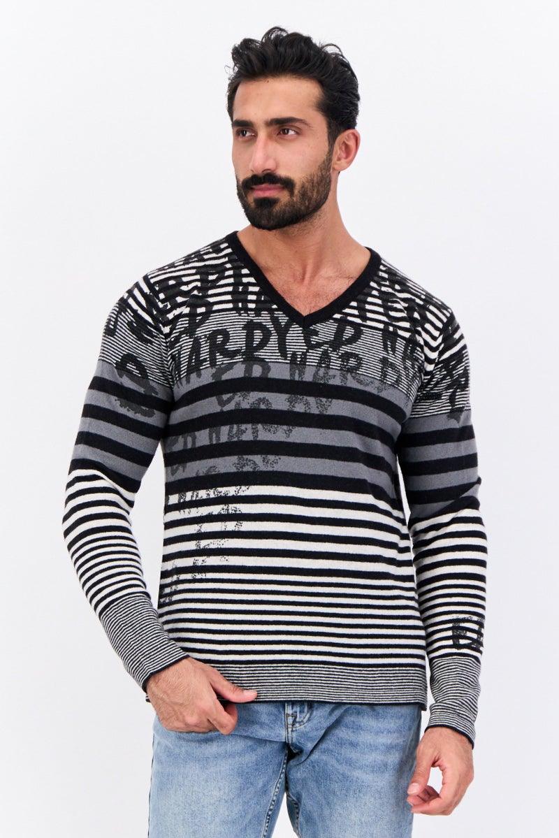 Ed Hardy سويت شيرت رجالي مزين بخطوط على شكل حرف V، أسود - Image 1