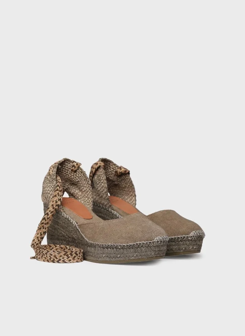 Toni Pons Lisboa / Khaki