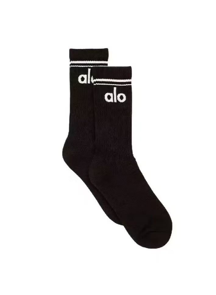 ألو جوارب ALO طويلة، ناعمة ومسامية، مريحة في الارتداء، للرياضة والملابس الكاجوال - أسود - Image 1