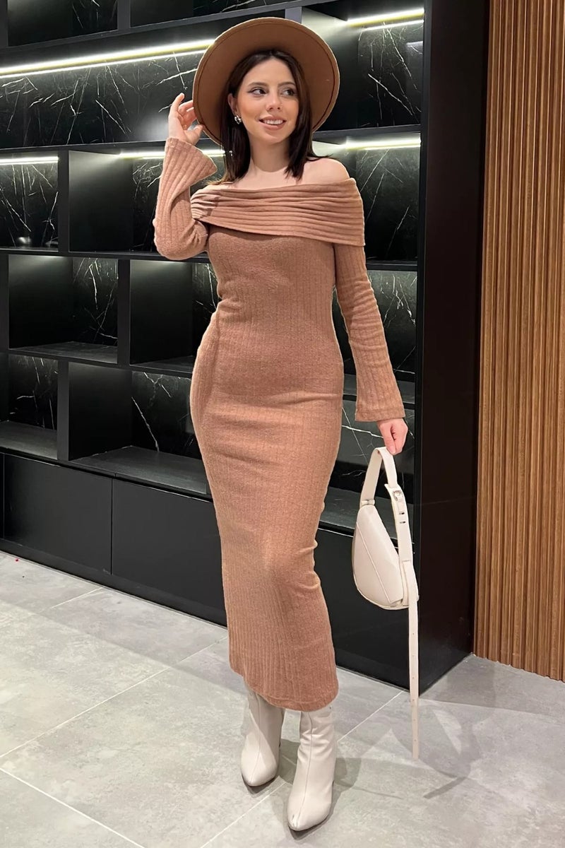 Gülseli Ribbed Off-Shoulder Dress  - Image 3