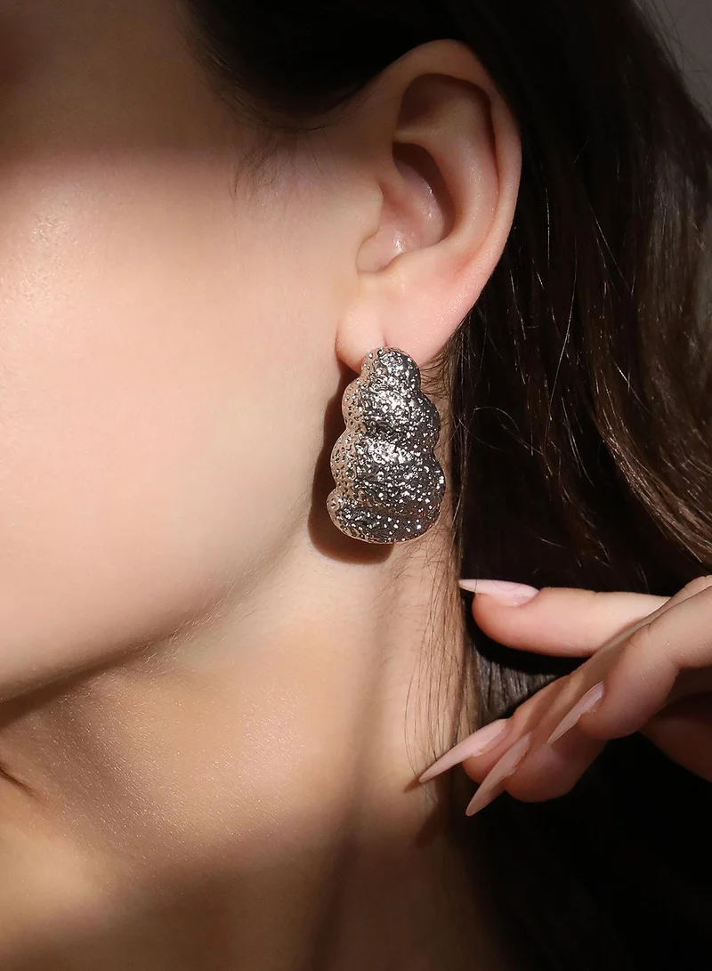 SOHI Dented-Swirl Artificial Hoop Earring Jewellery