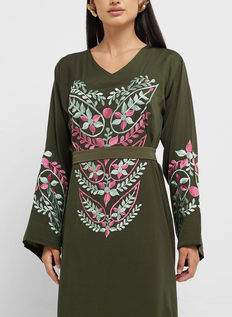 hayas closet Straight Sleeve v Neck Embroidered  Abaya - Image 3