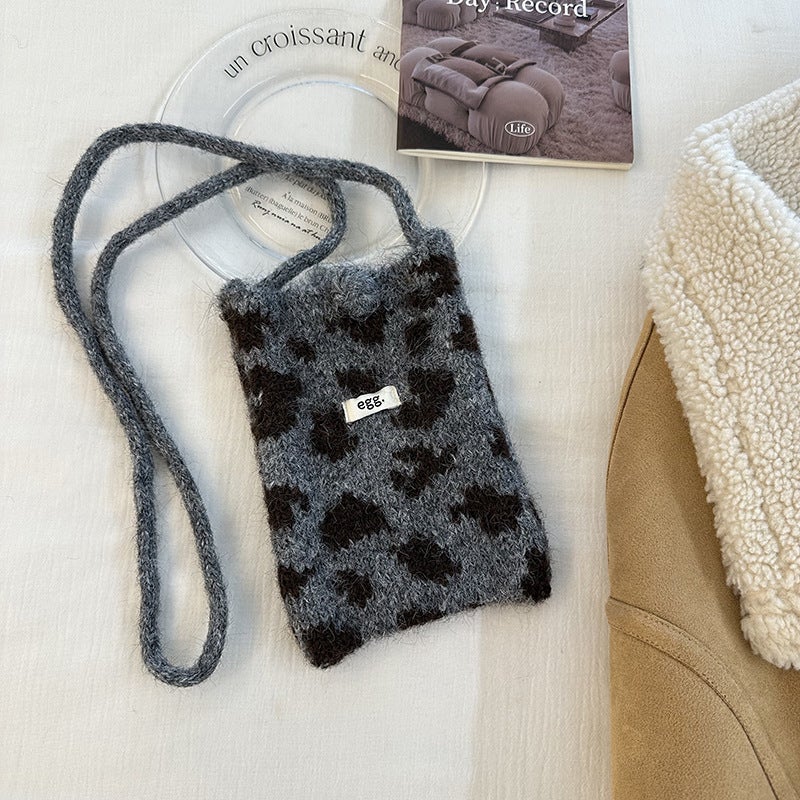 New Korean Egg Leopard Knitted Mobile Phone Bag Women'S Niche Design Ins Change Lipstick Shoulder Crossbody Bag - Image 1