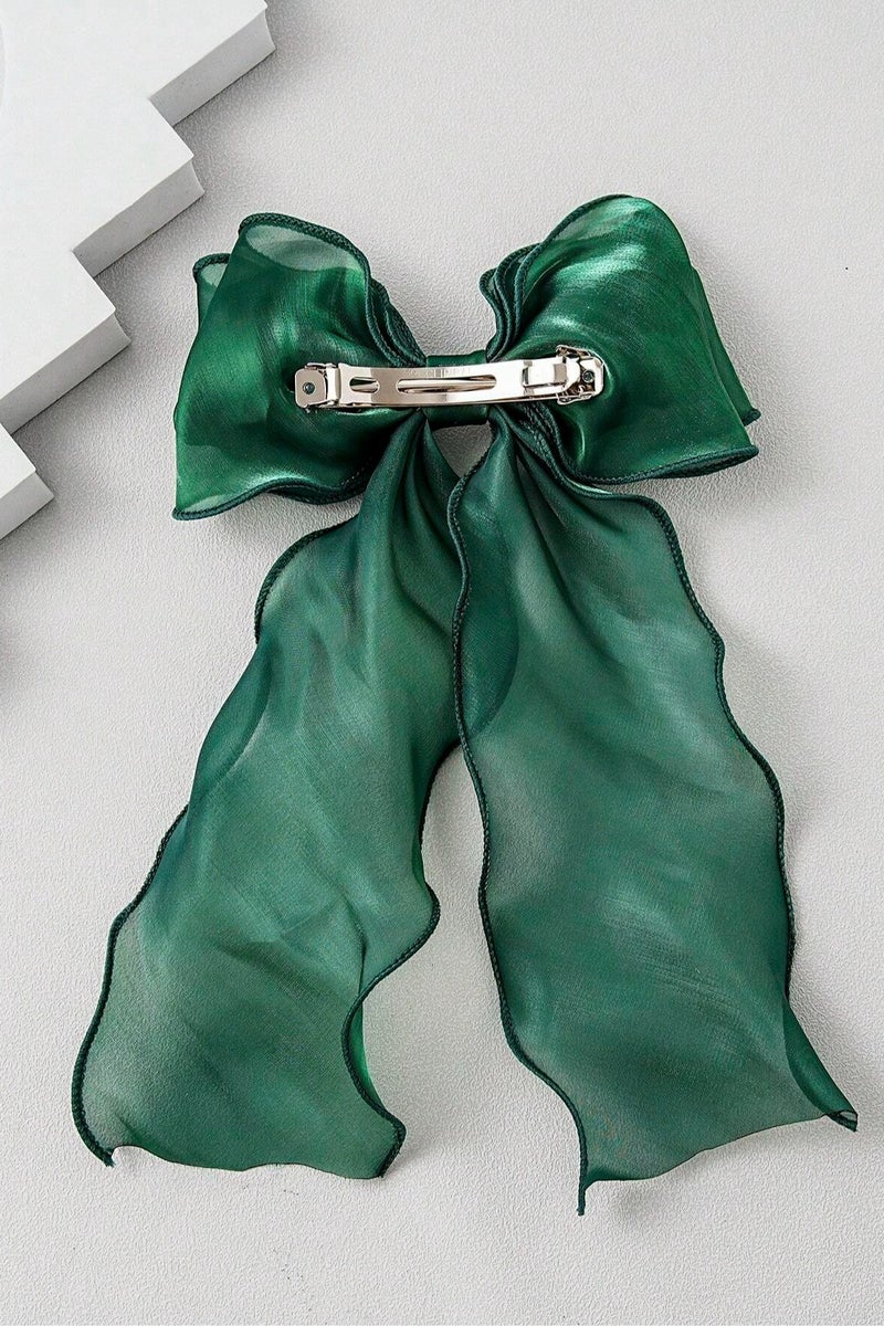 Green Wavy Hair Bow Clip with French Design – Suitable for Girls to Celebrate Saudi National Day. Strong Grip Clip That Holds Securely Without Slipping. - Image 2