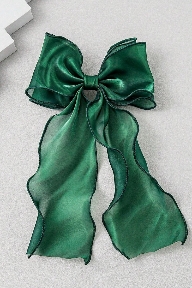 Green Wavy Hair Bow Clip with French Design – Suitable for Girls to Celebrate Saudi National Day. Strong Grip Clip That Holds Securely Without Slipping. - Image 1